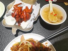 -蝴蝶里·粤菜·点心(滨江龙湖店)