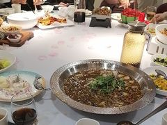 -巴特餐饮6加1音乐餐吧·新疆菜