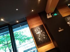 -星巴克(杭州湖滨银泰E区店)