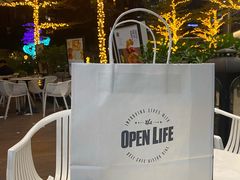 -The open life(万象城店)