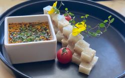 凉拌牛筋-鸿涛阁宴会中心