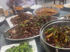 -秦扬居特色菜馆(上王村)