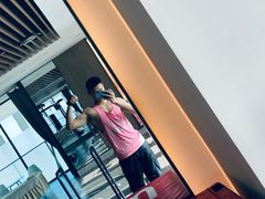 -黄金时代游泳健身云畔会所(绿地中心双子塔店)