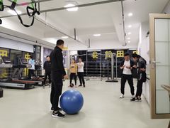 -中田健身工作室(绿地大道店)