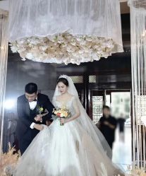 -艾朵婚纱