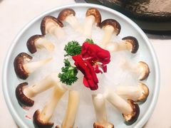 -左庭右院鲜牛肉火锅(浦江欢乐颂店)