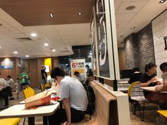 -麦当劳(保利若比邻店)