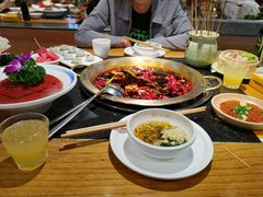 -潮火锅·麻辣牛肉火锅(观音桥方圆·LIVE店)