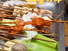 -牛串门串串香(东直门簋街总店)