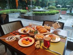 -岷山饭店-芝芝自助餐厅