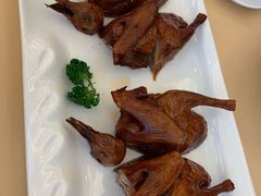 脆皮乳鸽-海逸海鲜酒家(古北店)