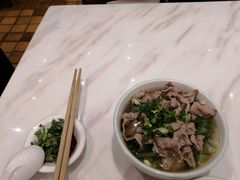 -犇逸·乐山跷脚牛肉·四川现炒(览海店)