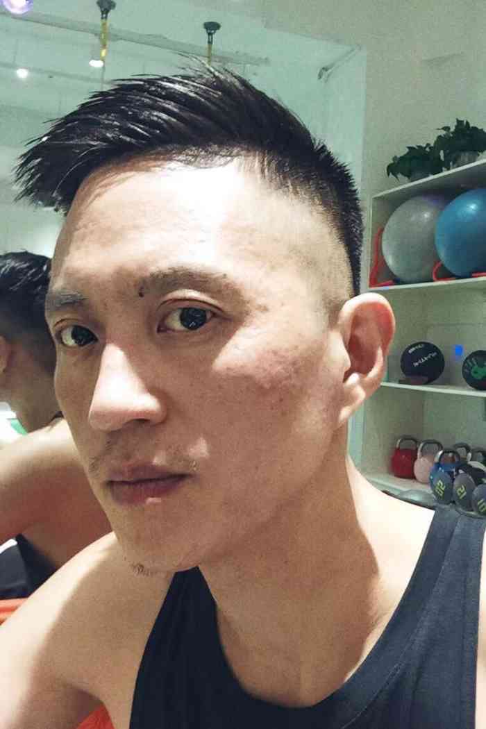 健身(西环店)的私教体验课,负责我的小朱教练非常的专业且十二分的