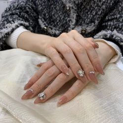-研美·ym 美甲美睫