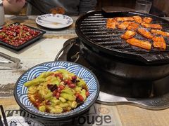 -燚店·铁板鱼蛙·烤肉·烤串(北新桥店)