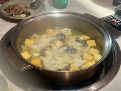 -喃喃椰·糟粕醋·椰子鸡火锅(七堡花园店)
