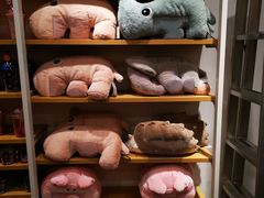 -名创优品(中原万达2F店)