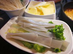 -热火朝天鲜切牛肉火锅(南强街巷店)