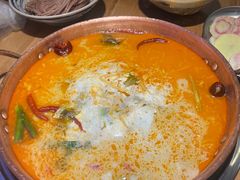 -洱火云南酸菜牛肉火锅(石景山当代商城店)
