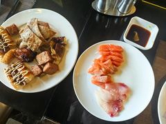-大中华希尔顿酒店-念自助餐·嗨啤·小龙虾