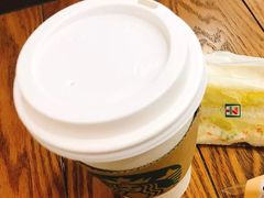 -星巴克(北京中关村北京国际店)