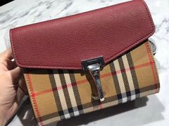 -BURBERRY(青岛海信广场店)