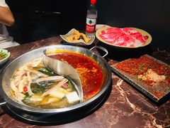 菌香鸳鸯锅-晓宇重庆火锅(赛格国际购物中心店)