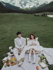 -至臻微拉婚纱摄影