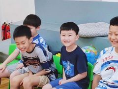 -蓝话筒·少儿成人演讲口才·主持朗诵·戏剧表演(大华第一坊店)