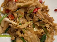 -渝悦情·新派川菜(建国门店)