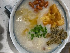 金牌荔湾艇仔粥-华辉拉肠(宝华店)