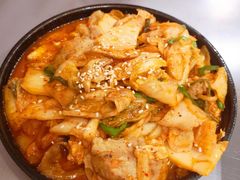 猪肉炒辣白菜-日葵 大阪烧ひまり(仙霞路店)