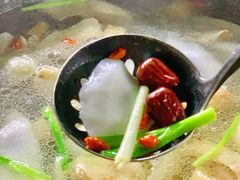 -墨脱石锅椰子鸡•香草鸭•东山羊(大东海店)