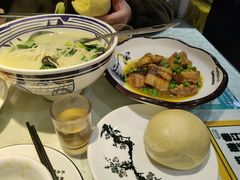 -眷江南之小蓝鲸(王府大街店)