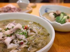 经典酸菜鱼-丁记盐蘸牛肉·新杭菜(河东路店)