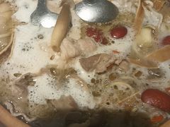 -菌小白火锅(时尚天河店)