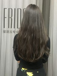 -FRIDAY星期五专业美发沙龙