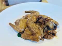 吮指乳鸽-旺顺阁鱼头泡饼(小红门店)