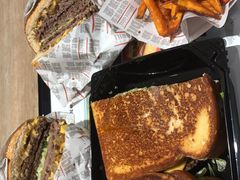 -The Habit Burger Grill 哈比特汉堡(复兴soho店)