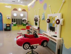 -爆米花儿童美发乐园