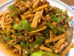青椒干子肉丝-517烧烤·龙虾·海鲜大排档(万象都荟店)