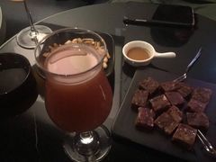-TASTE ROOM Bar