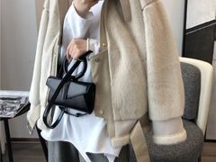 -宝库女装店(绿地缤纷广场店)