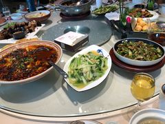 -海派美食·家宴海鲜青岛菜·石锅鲽鱼头(东方城店)