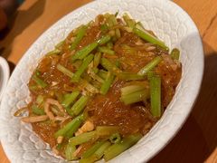 芹菜肉丝炒粉条-安天民北方饺子(白石洲店)