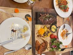 -Mark&Mars Restaurant