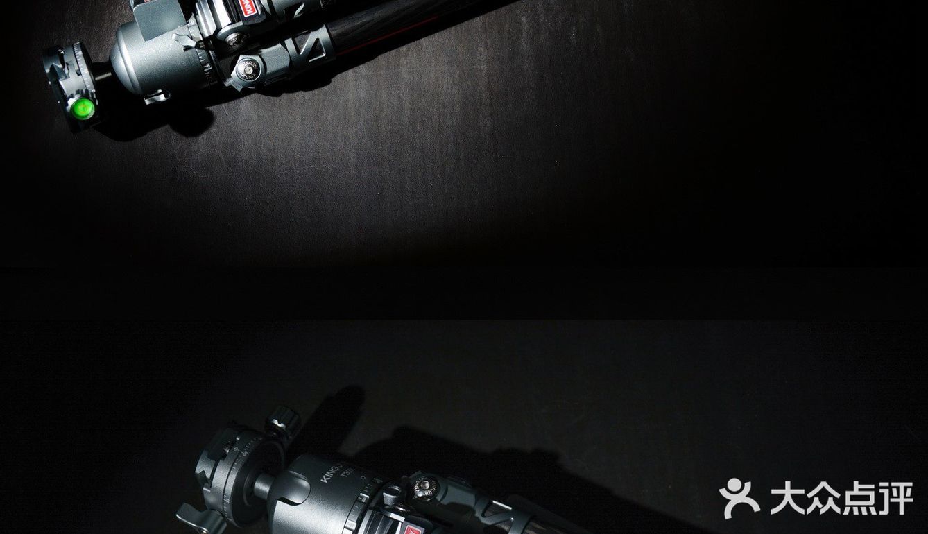 用了便捷稳固的劲捷海岳C83三脚架,轻松Get理想大片