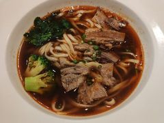 -康师傅私房牛肉面(马泉营奥莱店)