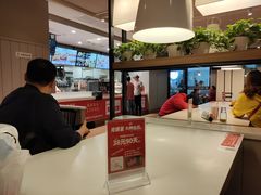 -肯德基(西影路店)