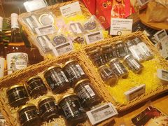 -blt精品超市(高德置地冬广场店)